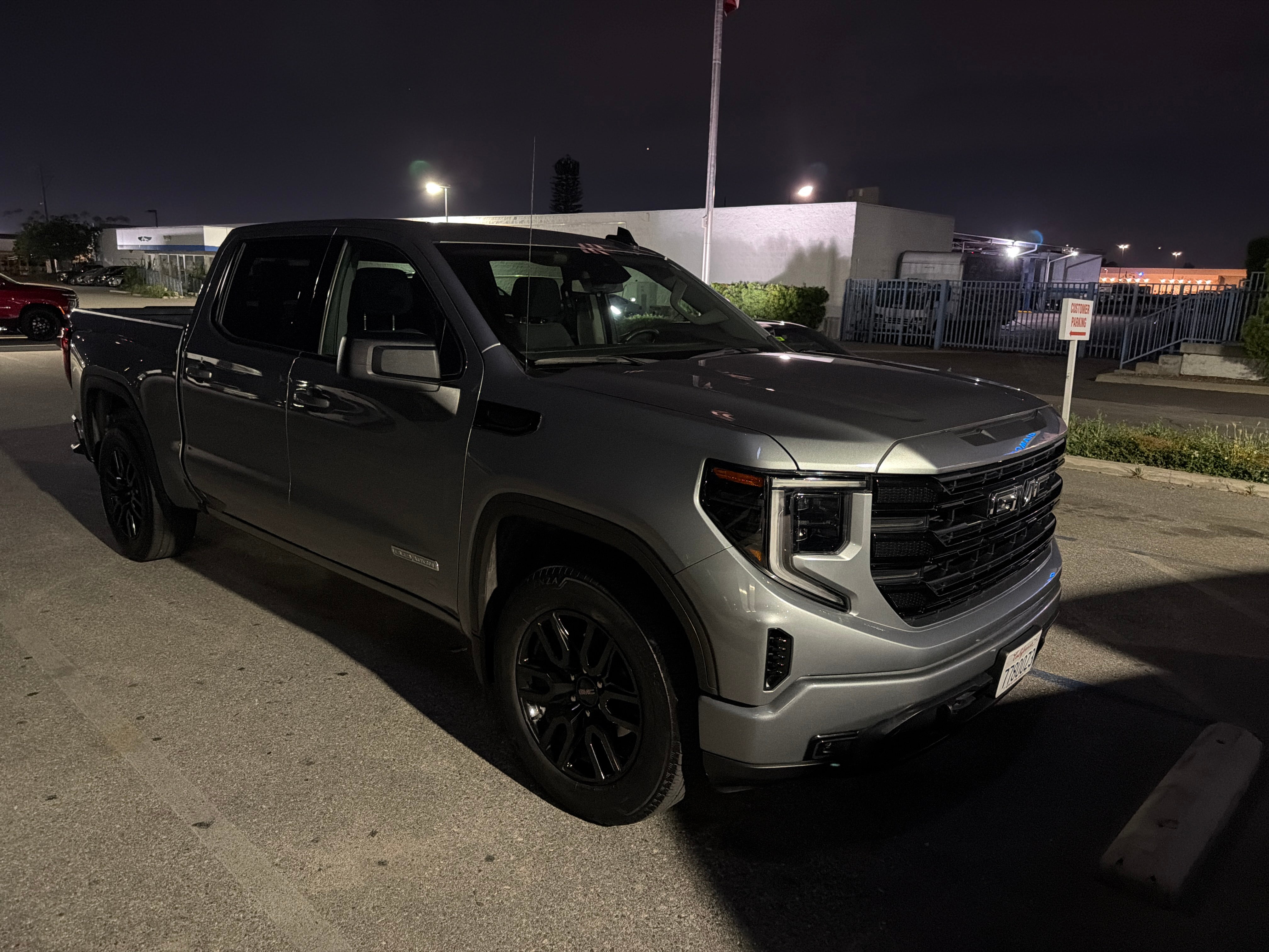 2024 GMC Sierra 1500 Elevation