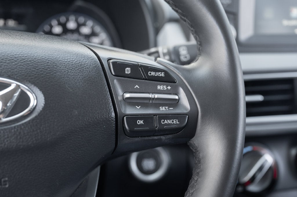 2021 Hyundai KONA SEL Plus