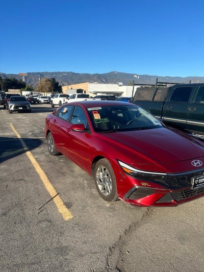 2024 Hyundai ELANTRA SEL
