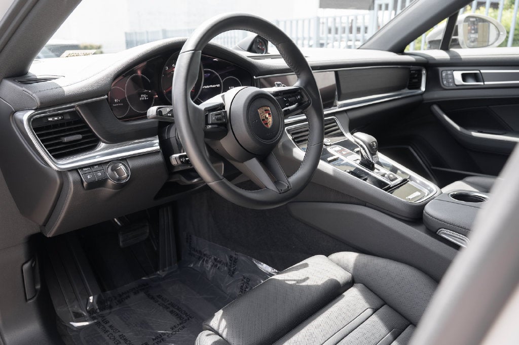 2023 Porsche Panamera NA