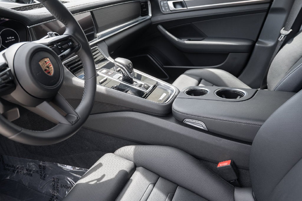 2023 Porsche Panamera NA