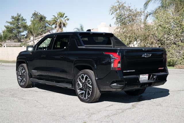 2024 Chevrolet Silverado EV RST