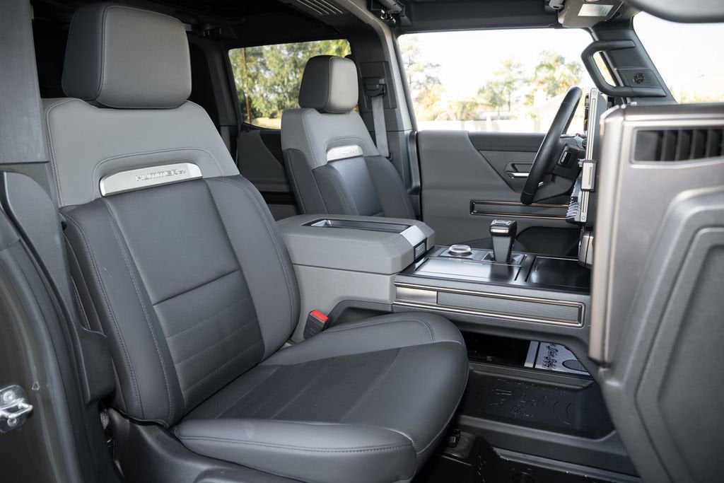 2024 GMC HUMMER EV SUV 2X