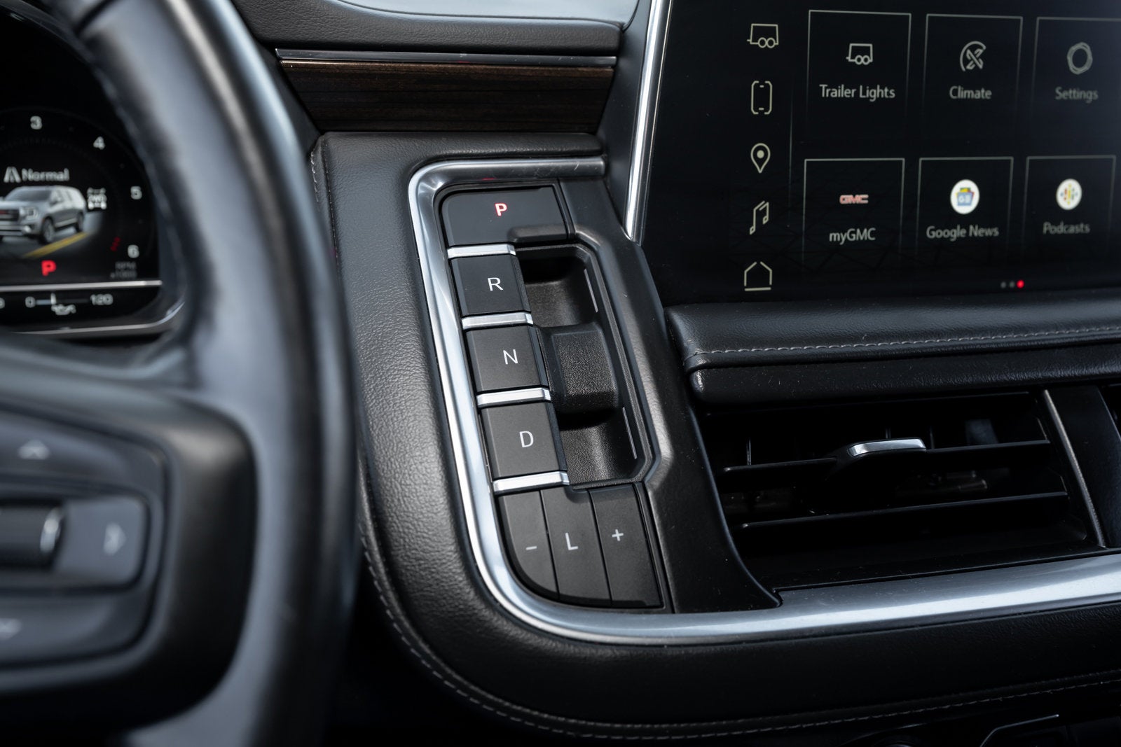 2022 GMC Yukon XL SLE