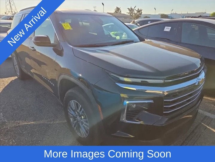 2025 Chevrolet Traverse LT
