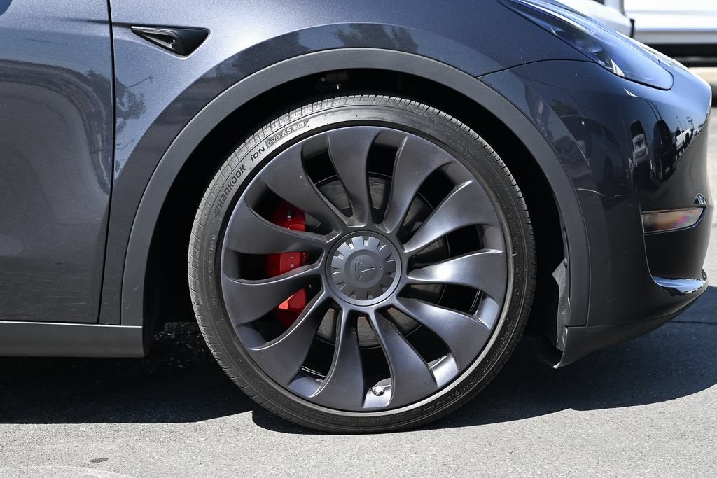 2024 Tesla Model Y Performance