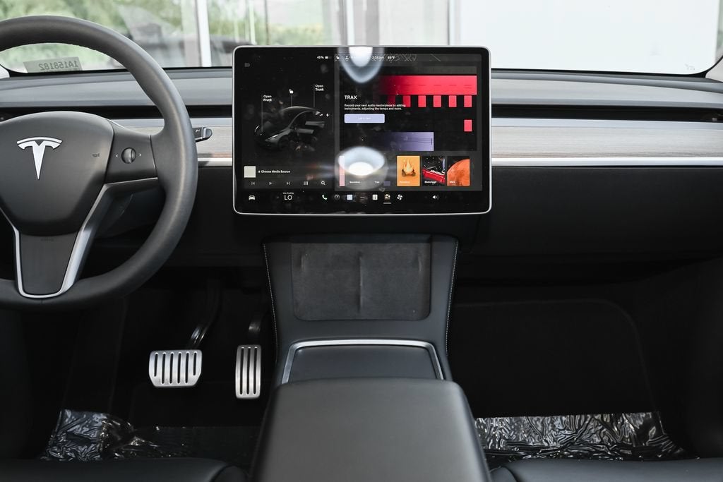 2024 Tesla Model Y Performance