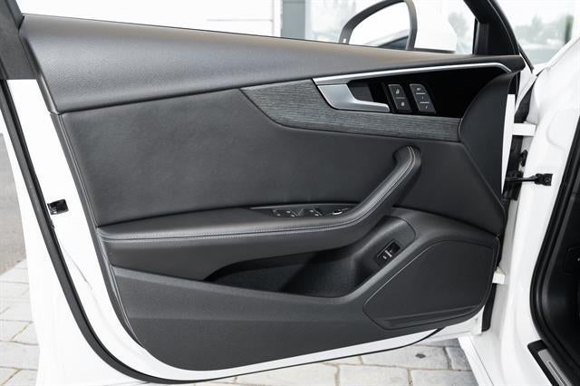 2022 Audi A4 Sedan S line Premium Plus